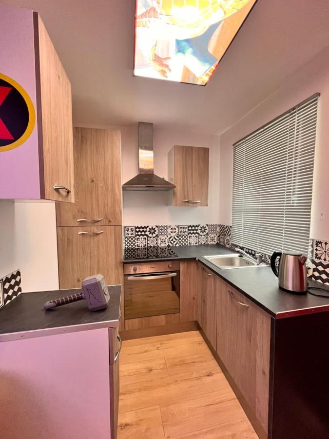 Le Marvel - Avengers Apartment เบดาริยูส์ ภายนอก รูปภาพ